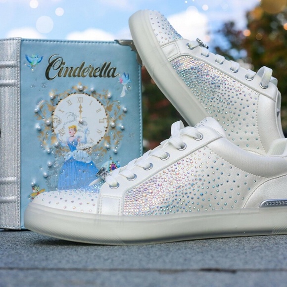 Disney x Aldo Glasssneaker Cinderella Multi Sizes White NEW IN BOX Authentic - Picture 7 of 8